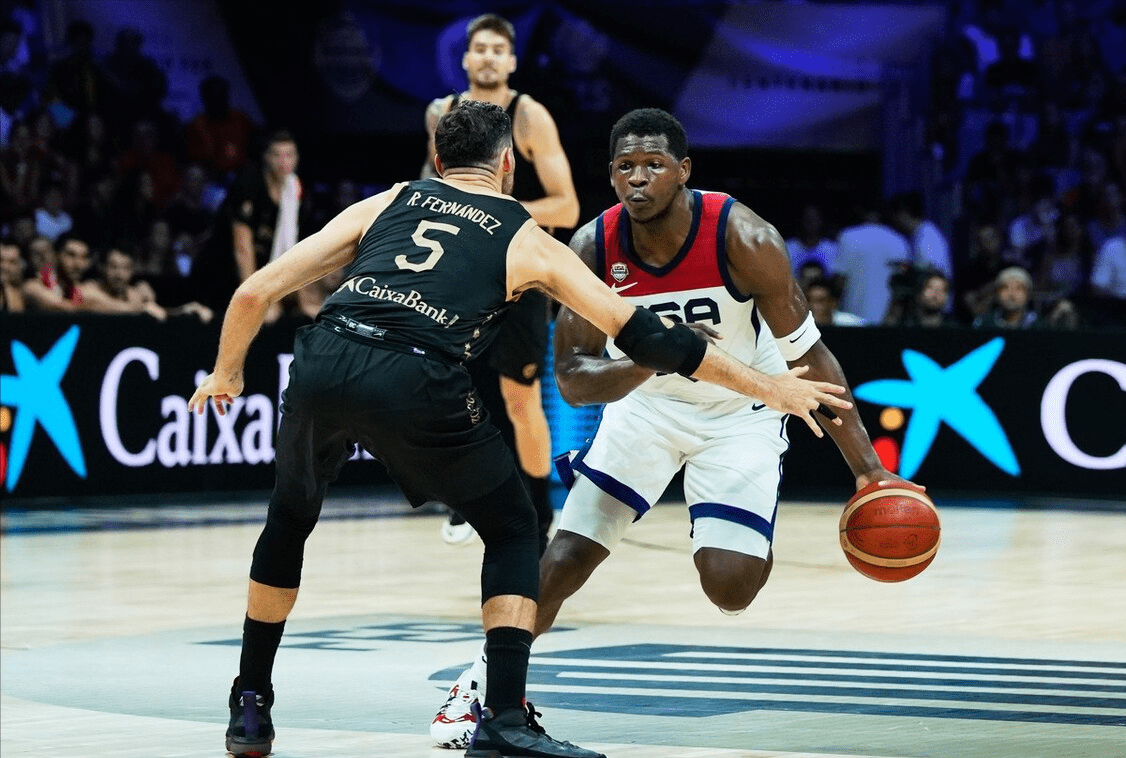 关于赛地聚焦——社区盾清晨热度飙升，里昂调整名单，质疑声仍在，身体对抗强度拉满的信息-九游体育